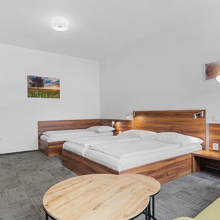 Penzion Na Náměstí Dvur Králové nad Labem Exterior foto