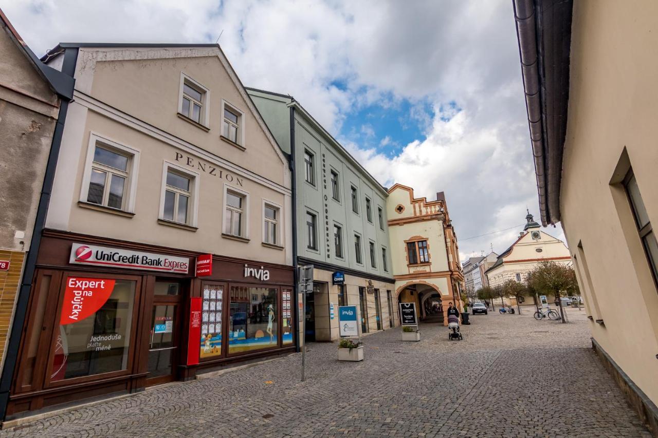 Penzion Na Náměstí Dvur Králové nad Labem Exterior foto